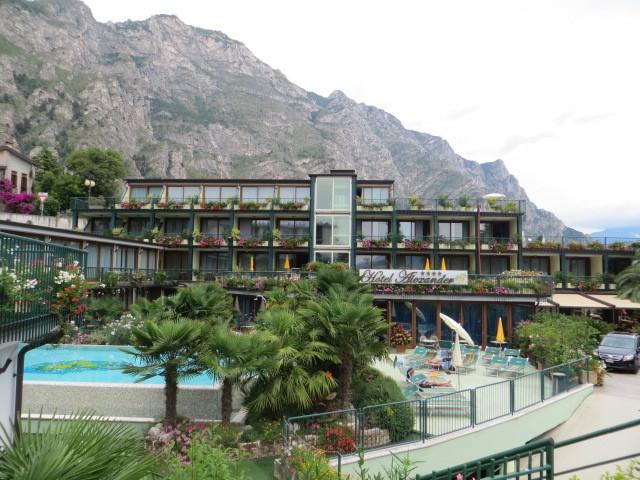 Alexander Hotel