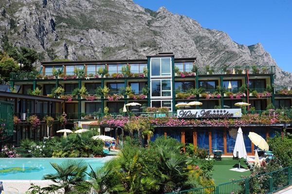 Alexander Hotel Limone sul Garda
